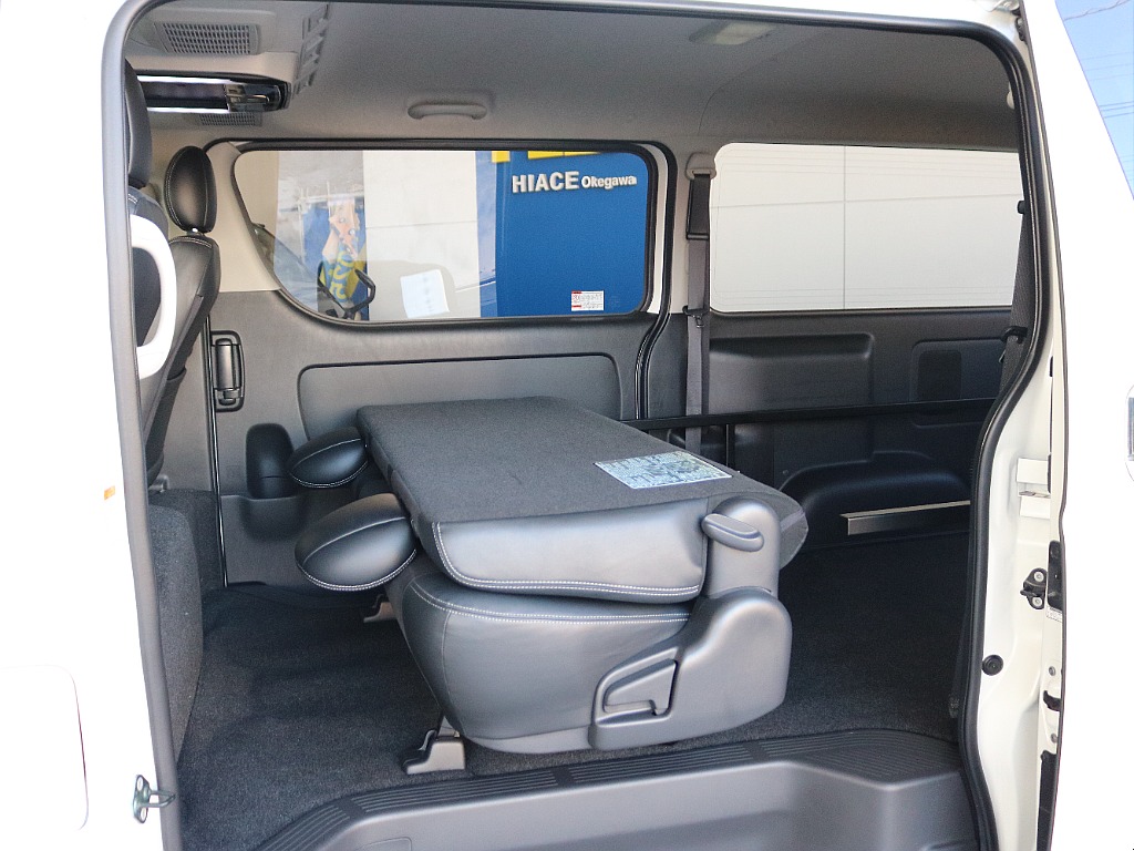 内外装、足回り、ナビと欲しい装備をパッケージングでコンプリートカスタム★もちろん追加カスタムもお任せください！どんなカスタムもお任せください！