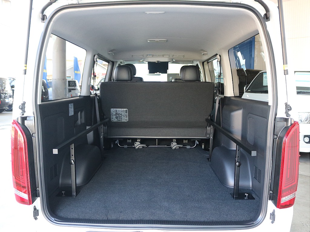 トヨタ レジアスエース(38枚目)