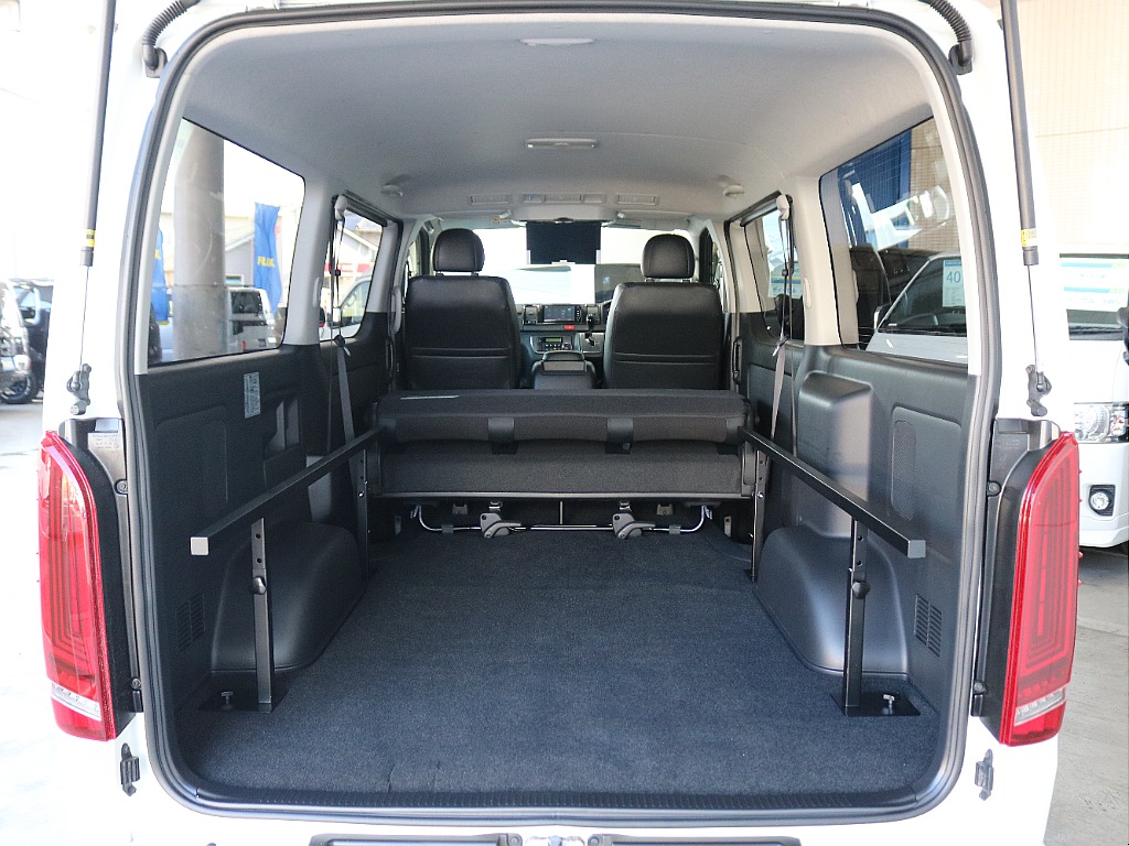 トヨタ レジアスエース(39枚目)