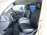 クラシックレザーのブラックシートカバー装着済みです☆☆