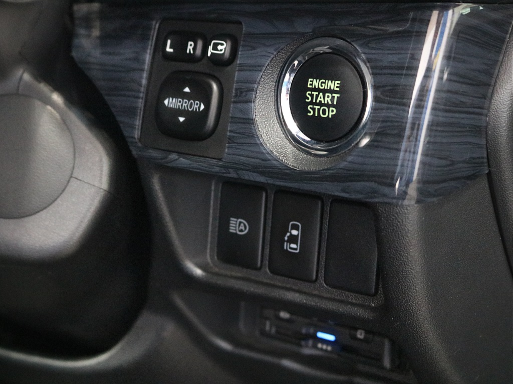 プッシュスタートなのでエンジン始動が楽々です♪♪