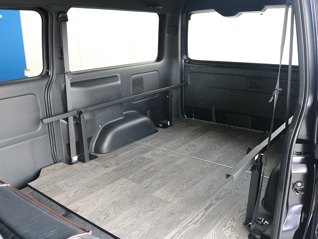 トヨタ ハイエースバン(12枚目)