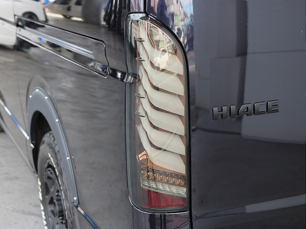 トヨタ ハイエースバン(14枚目)