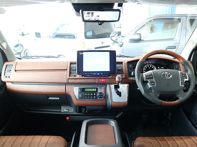 茶木目インテリアパネル3点セット装着済みです☆☆