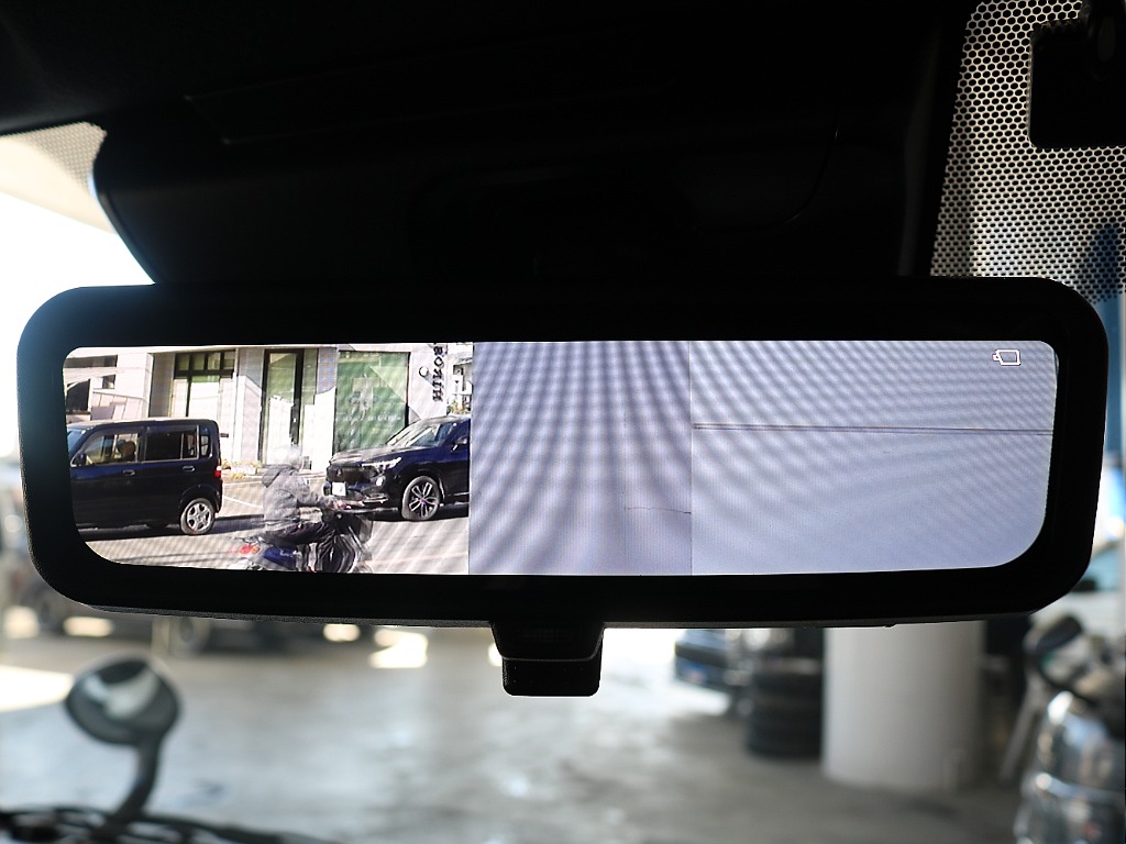 デジタルインナーミラー装着済みです♪♪