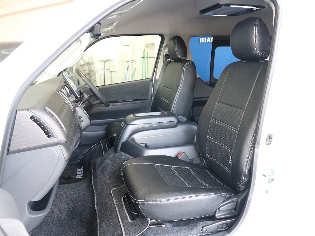 シートはオリジナルリートカバー装着済みです♪♪