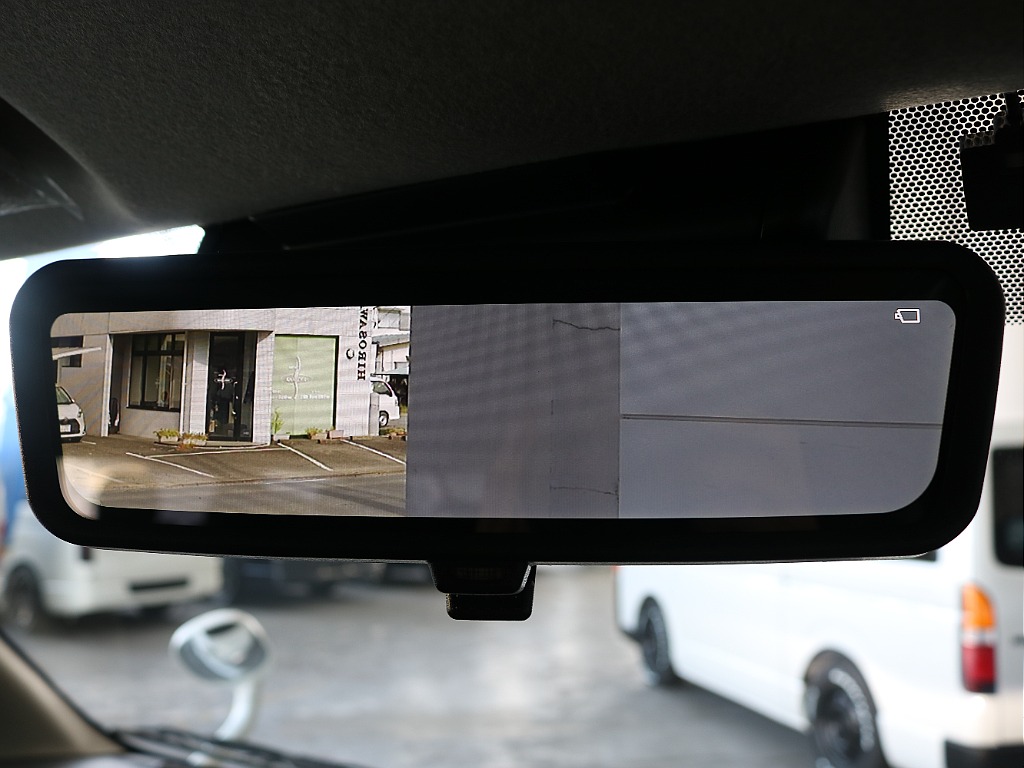 デジタルインナーミラー装着済みです☆☆