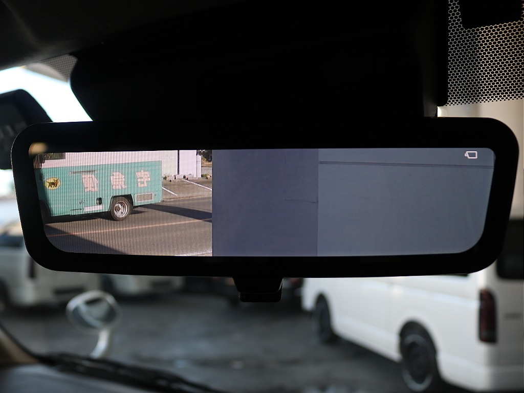 デジタルインナーミラー装着済みです♪♪