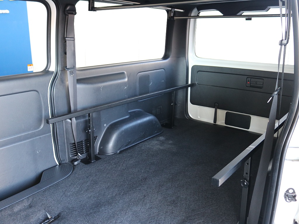 トヨタ ハイエースバン(12枚目)