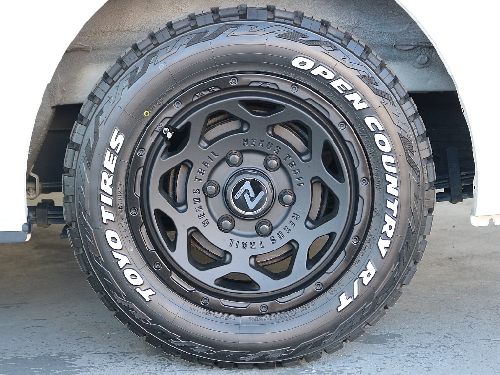 トヨタ ハイエースバン(14枚目)