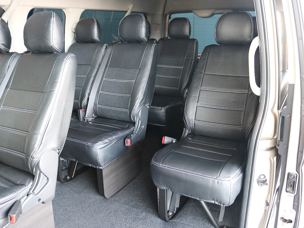 ハイルーフになりますので開放感のある車内になります♪♪