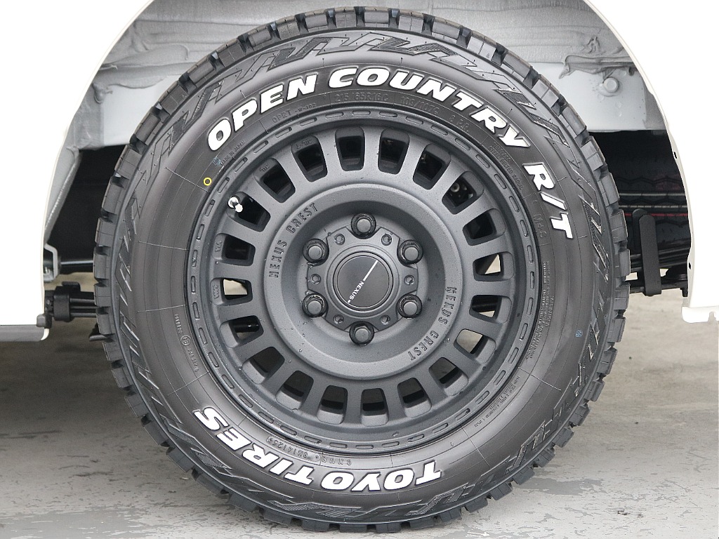 ネクサス・クレスト16インチAWにオープンカントリーの組み合わせになっております☆☆