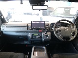 特別仕様車ダークプライムⅡですので高級感のある内装になっております♪♪