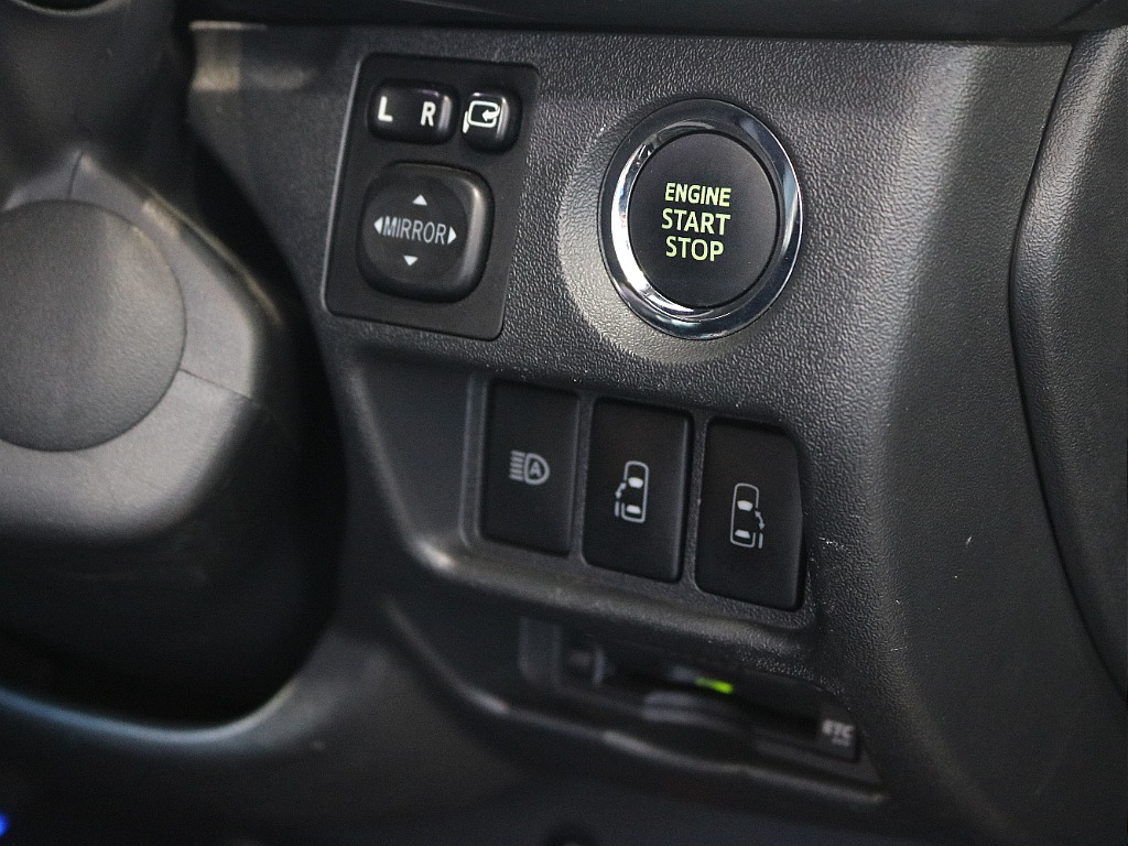 プッシュスタートなのでエンジン始動が楽々です♪♪