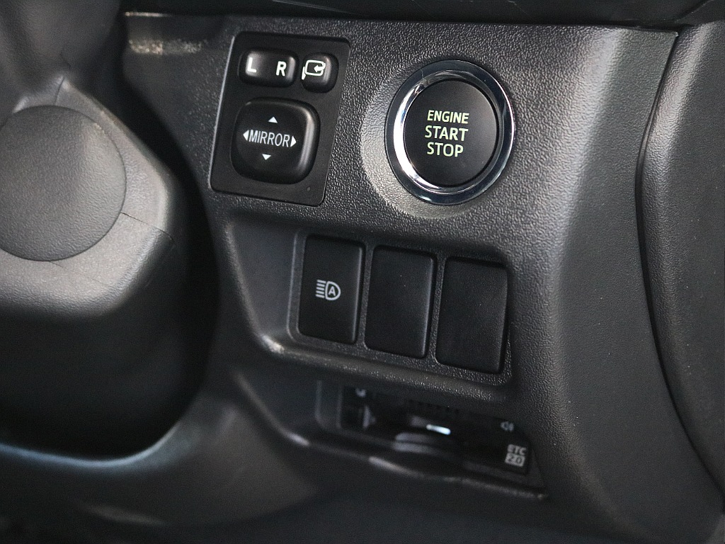 プッシュスタートなのでエンジン始動が楽々です！