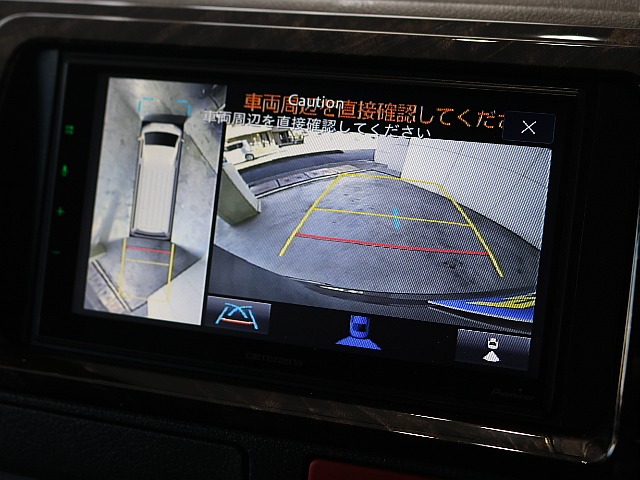 パノラミックビューモニター付きなのでバック時も安心です！
