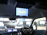 カロッツェリア10.2インチフリップダウンモニター装着済みで、後席の方も映像をお楽しみいただけます☆☆