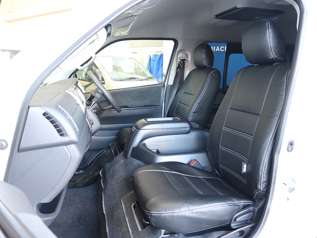 シートカバーはオリジナルシートカバー装着済みです♪♪