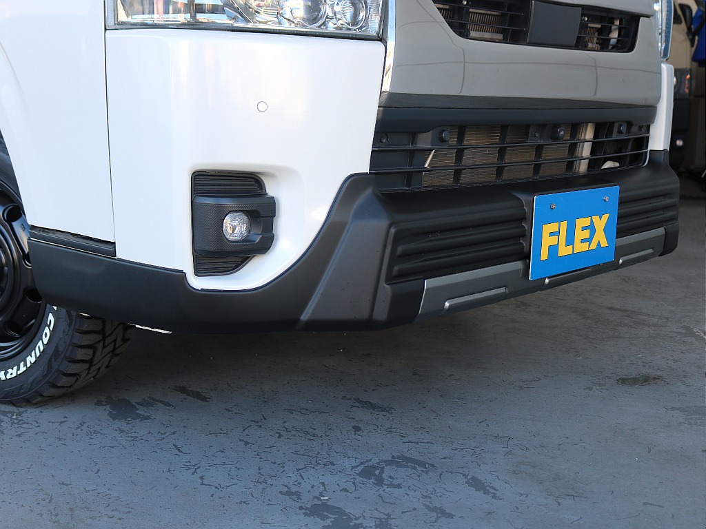 オリジナルのT-フォースフロントスポイラーが装着されております！