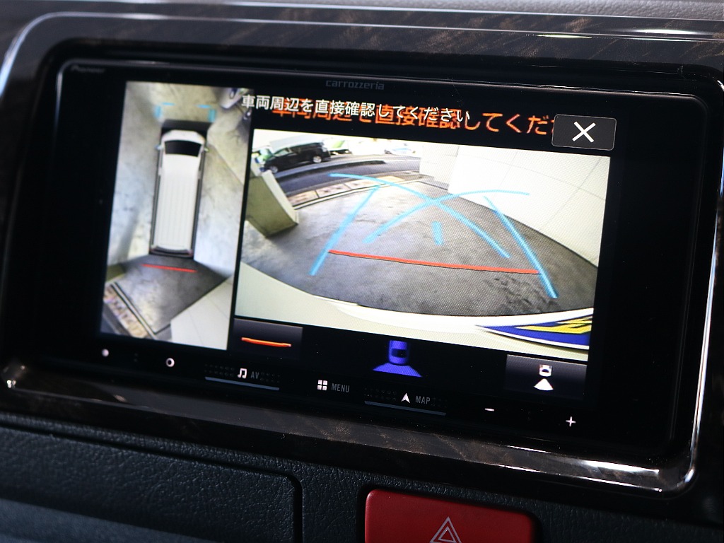 パノラミックビューモニター付きなので駐車時も安心です☆