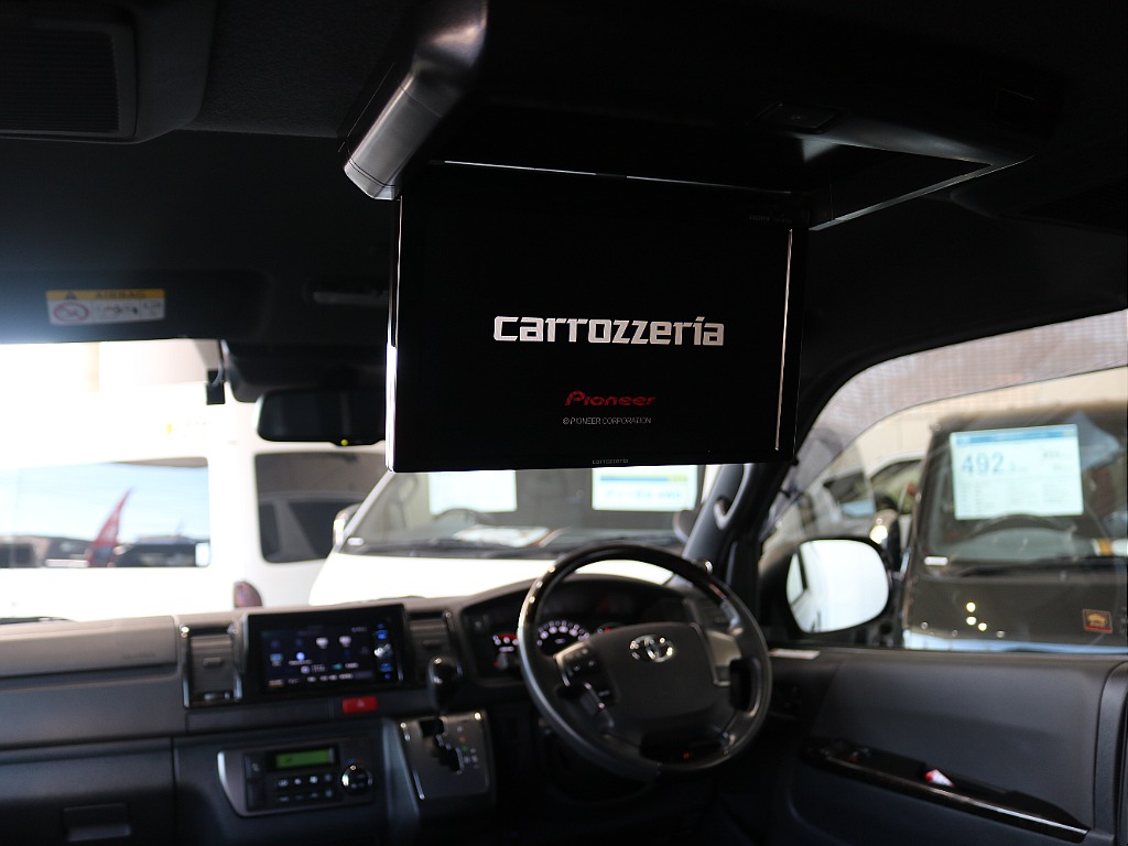 フリップダウンモニター装着済みですので後席の方も映像をお楽しみいただけます♪♪