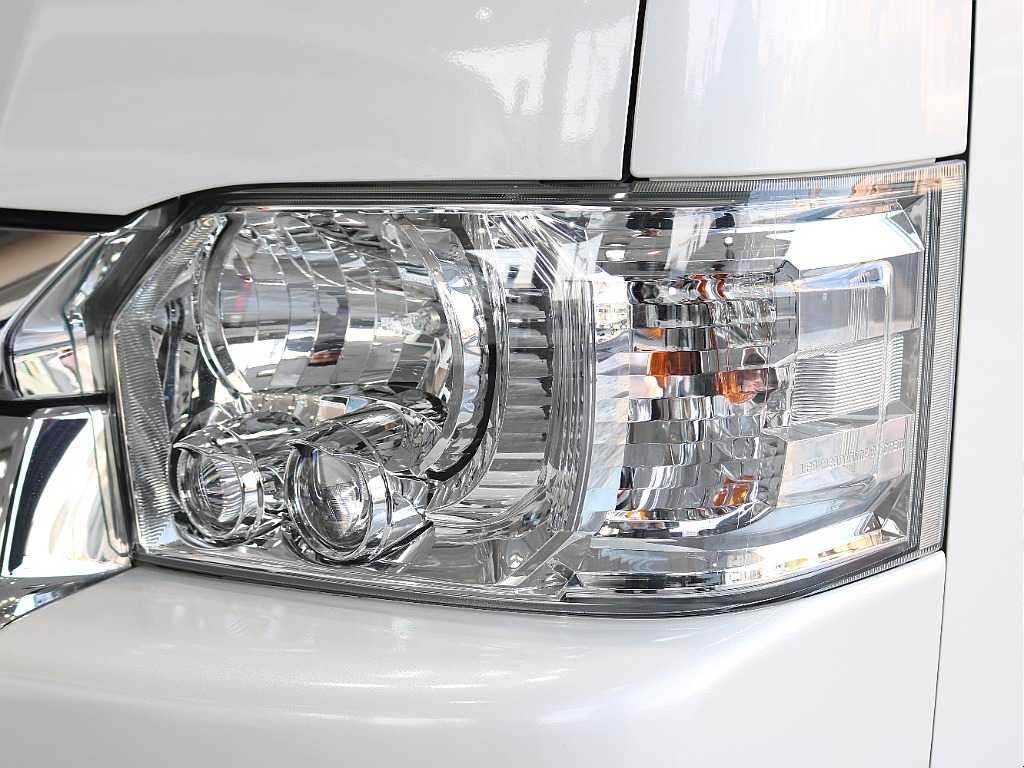 LEDヘッドランプ装着済みですので夜間の走行も安心です♪♪