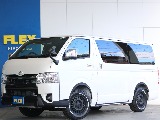 【厳選仕入れ未使用車】ハイエースバン　ディーゼル4WD　ホワイトパール　ダークプライムS 登録済み超低走行・オリジナルカスタム済みのお車入庫いたしました☆☆