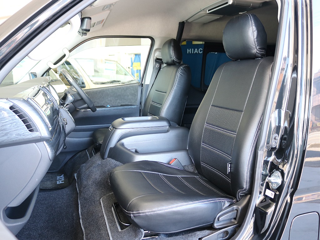 シートはオリジナルシートカバー装着済みです♪♪