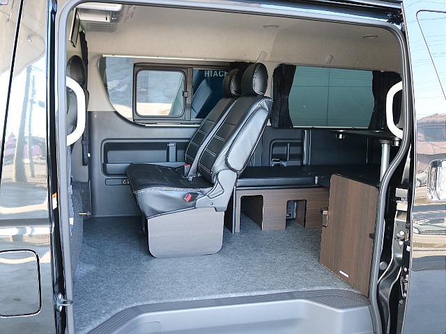 後席も同様のシートカバー装着済みです♪♪