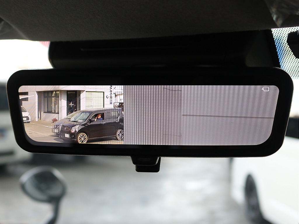 デジタルインナーミラー装着済みです♪♪