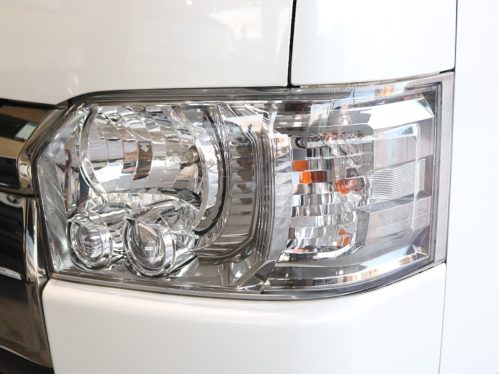 LEDヘッドランプなので夜間の走行も安心です♪♪