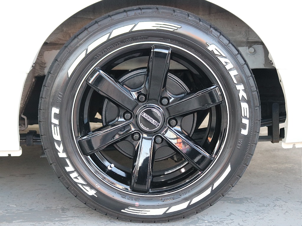 社外アルミホイール17インチにファルケンの組み合わせになります☆☆