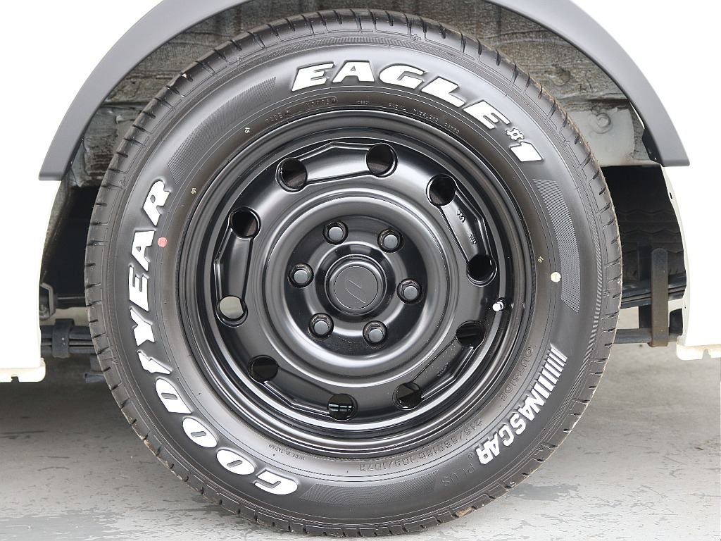 PAW16インチAWにナスカータイヤの組み合わせになっております☆☆