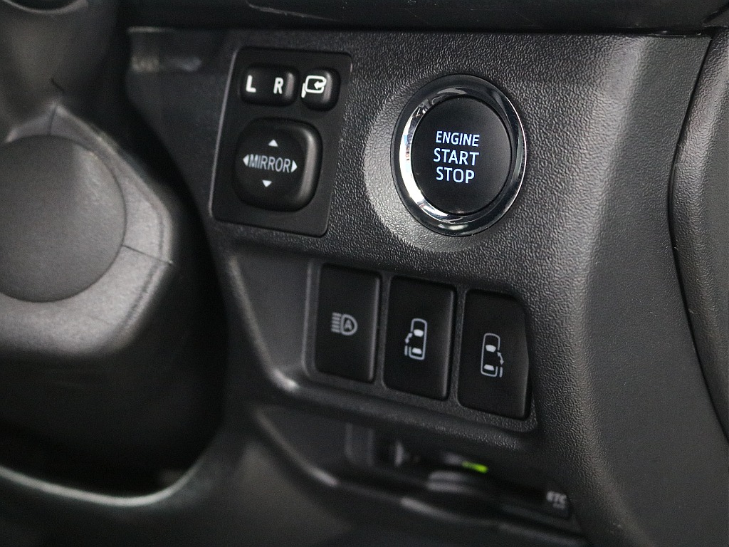 プッシュスタートなのでエンジン始動が楽々です♪♪