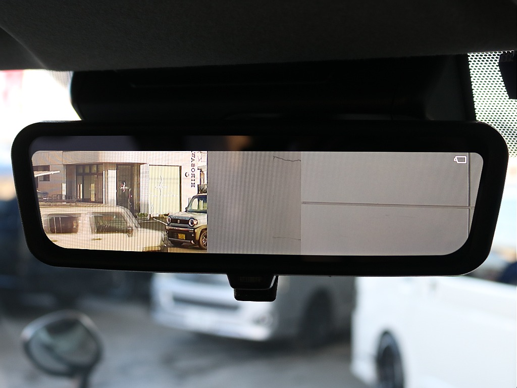 デジタルインナーミラー装着済みです♪♪