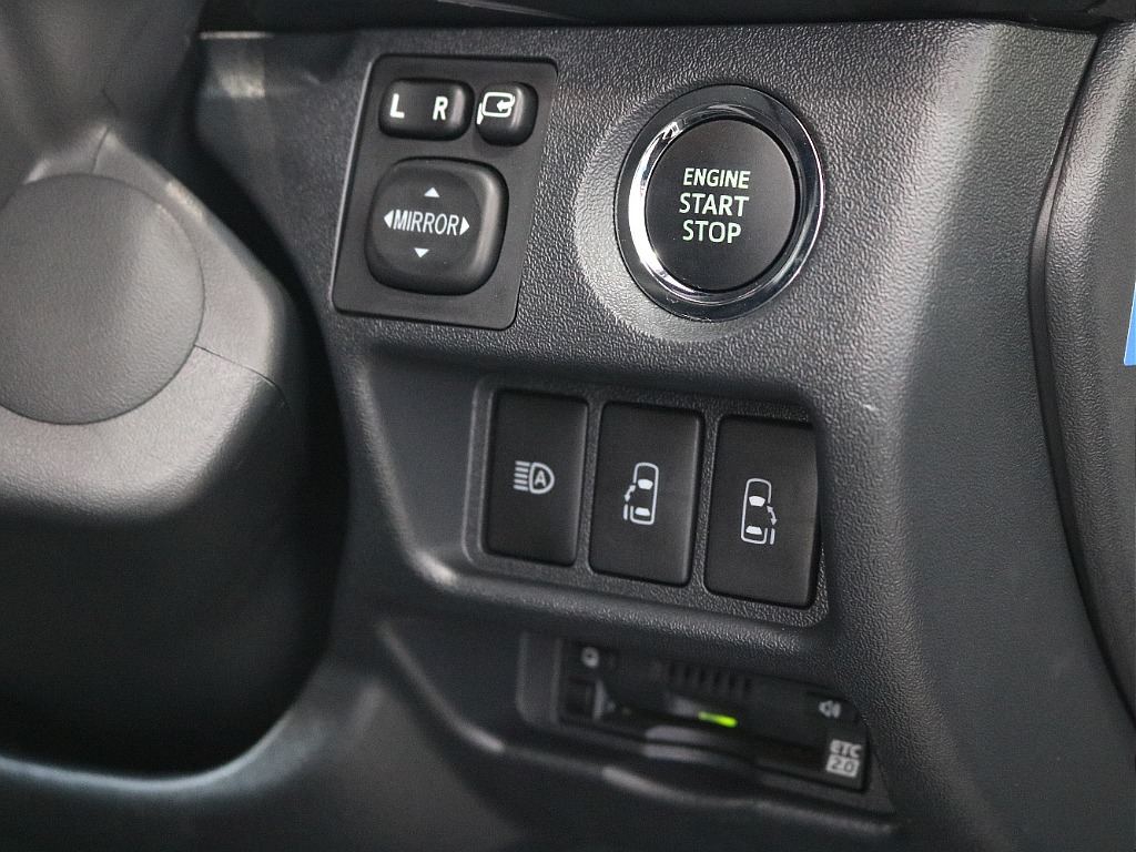 プッシュスタートになりますので、スムーズにエンジン始動を行えます☆☆