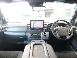 特別仕様車になりますので、高級感溢れる内装になっております♪♪