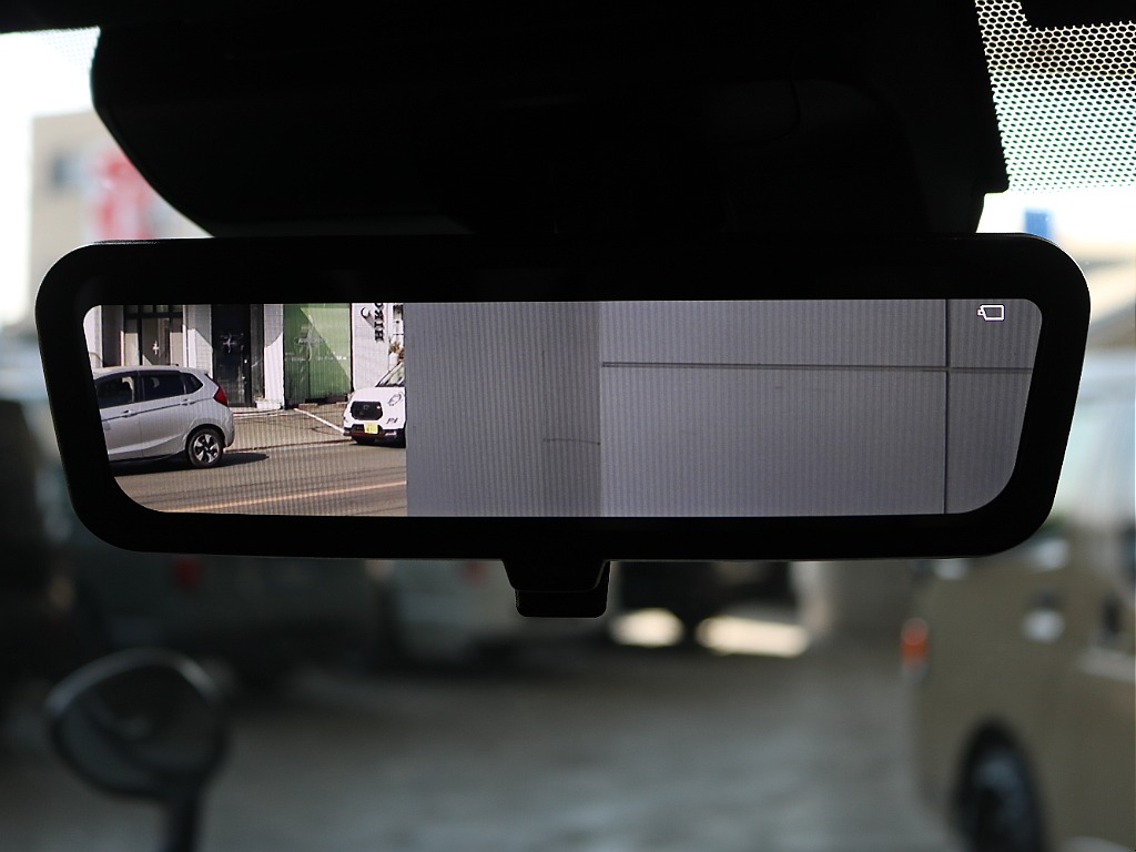 デジタルインナーミラー装着済みです☆☆