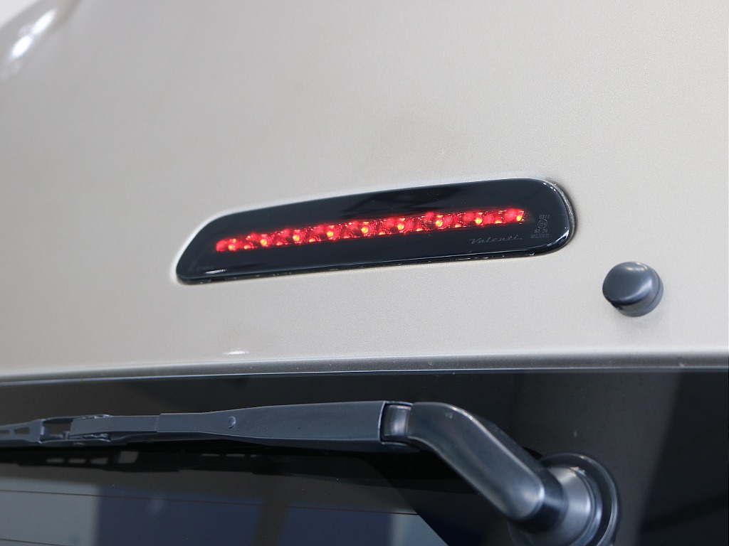 ヴァレンティハイマウントストップランプに変更済みです☆☆