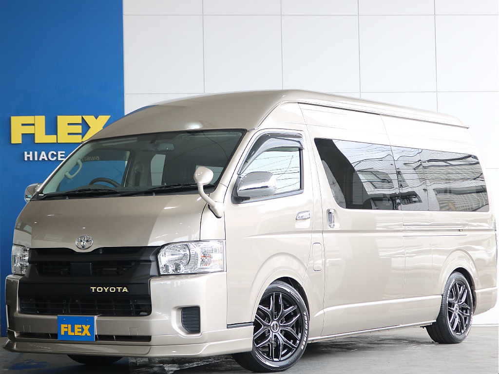 【厳選仕入れ中古】ハイエース　グランドキャビン　ガソリン2WD　ゴールドメタリック 広々空間で荷物もたくさん積めて人もたくさん乗れる希少なお車入庫致しました☆☆