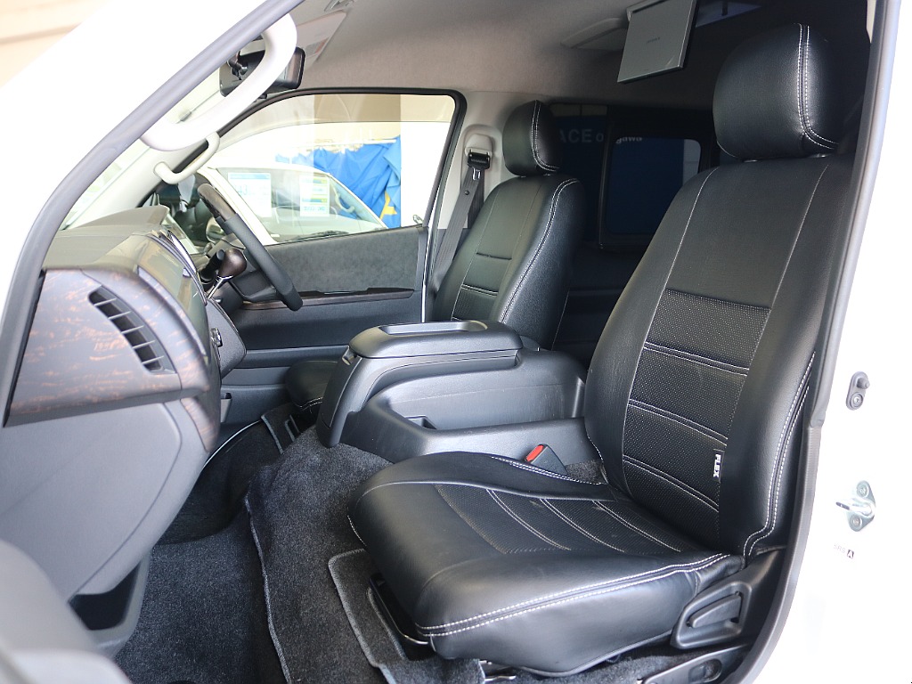 シートはオリジナルシートカバー装着済みです♪♪