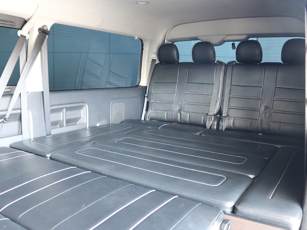 車中泊が可能な内装になっております♪♪