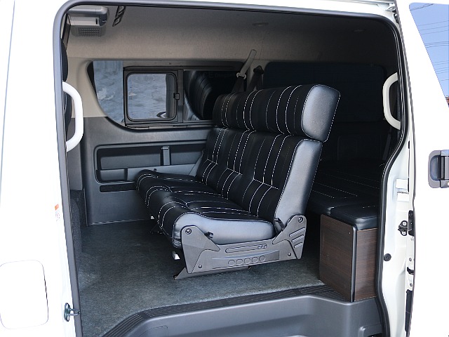 後席も同様のシートカバー装着済みです♪♪