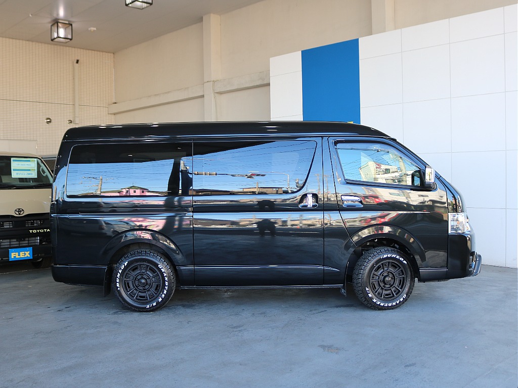 両側パワースライドドアになっております♪♪