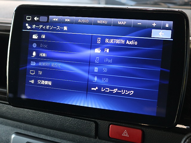 Panasonic製のフローティングナビが装着済みです♪