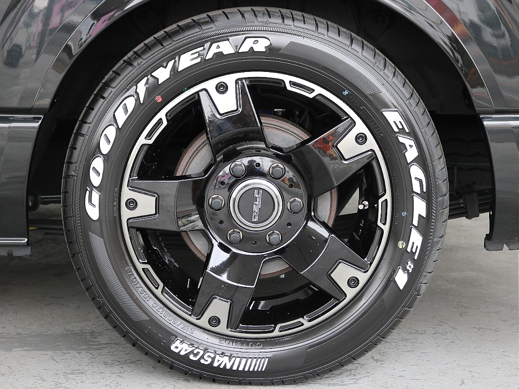 オリジナルのデルフ03・17インチAWにナスカータイヤを組み合わせました！