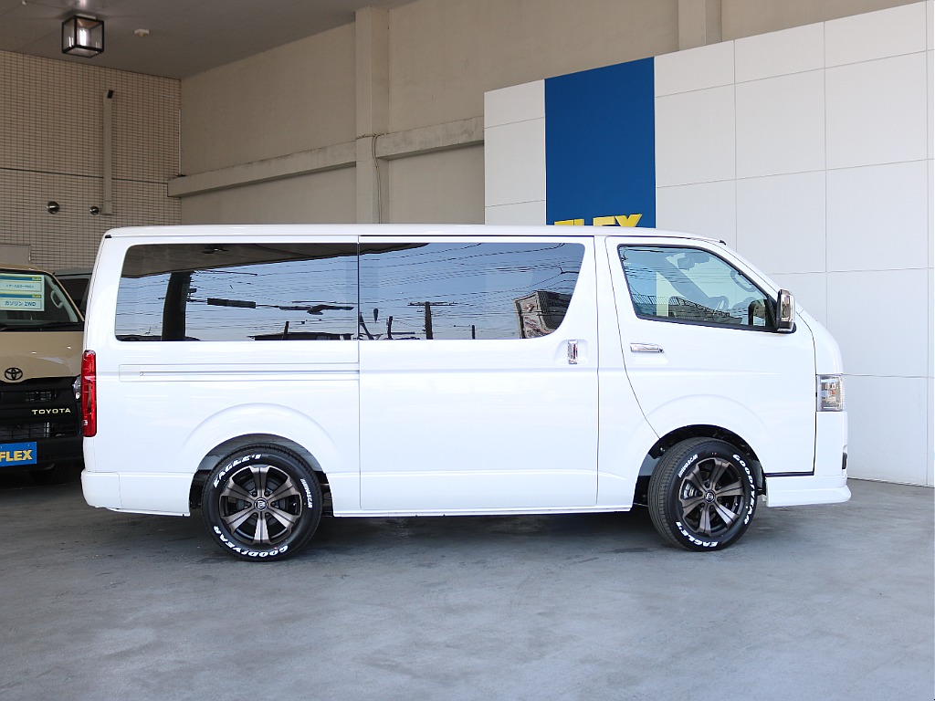 両側パワースライドドアになっております☆☆