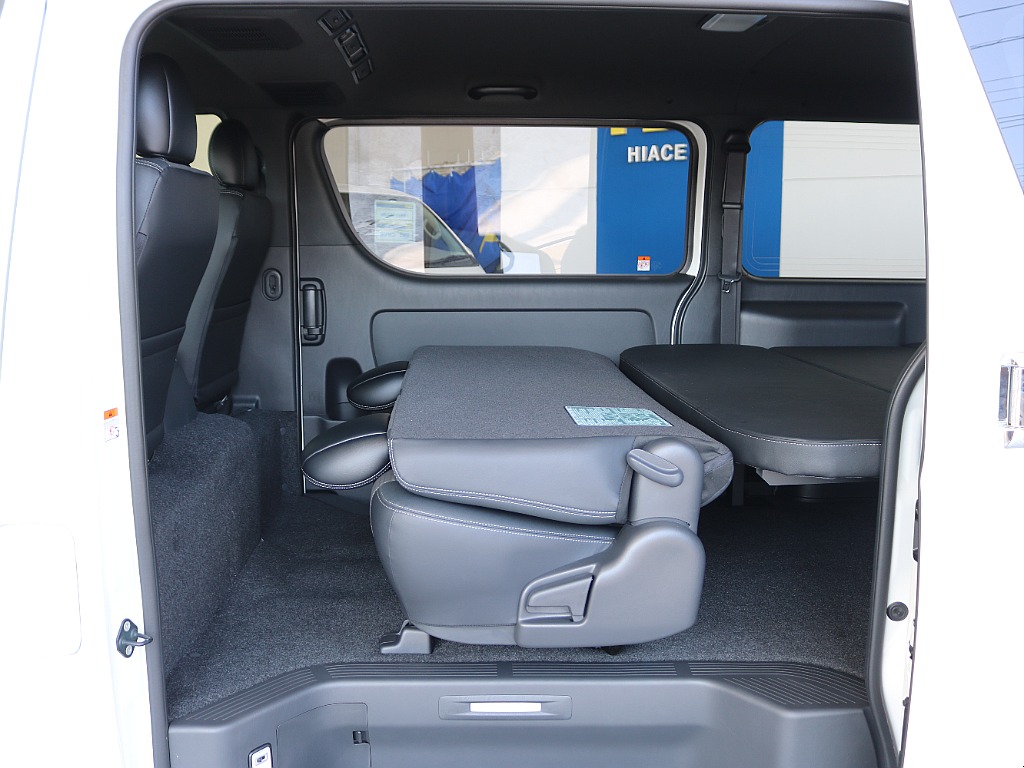 セカンドシートは様々なシートアレンジが可能です♪♪