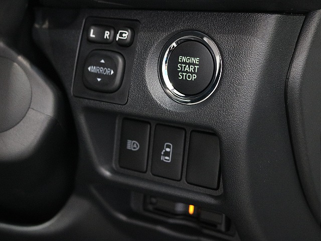 プッシュスタートなのでエンジン始動も楽々です！