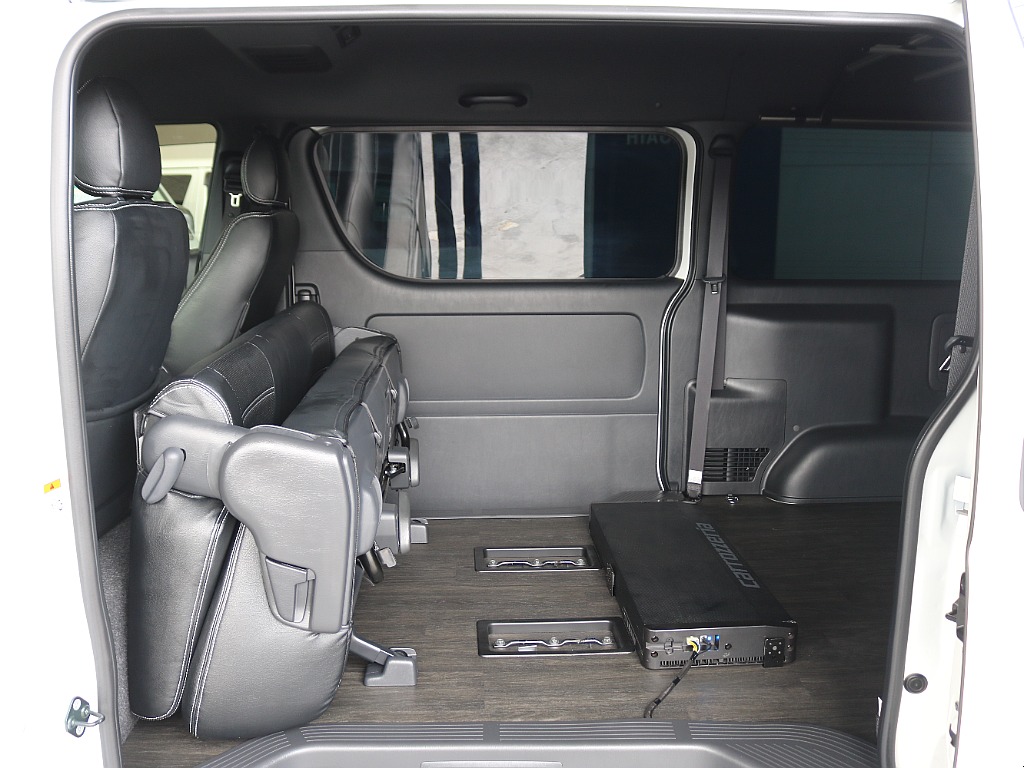 セカンドシートは使い方に応じてアレンジ可能です！